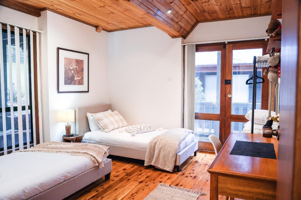 Snooty Fox Bed &Breakfast Acomodação com café da manhã Hazelbrook Exterior foto